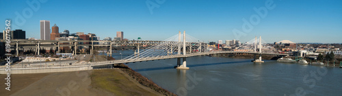 фотографія Panoramic View Portland Bridge Willamette River Mount St Helens