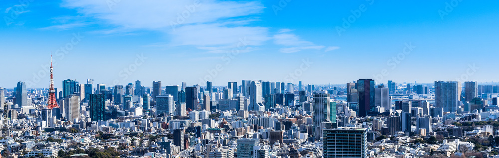 東京　青空と都市風景