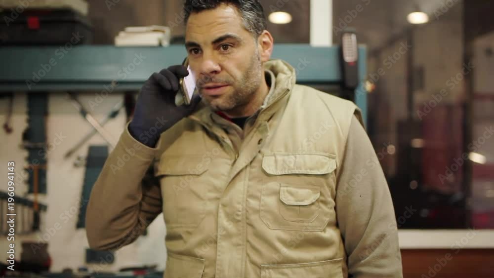 Car mechanic 08