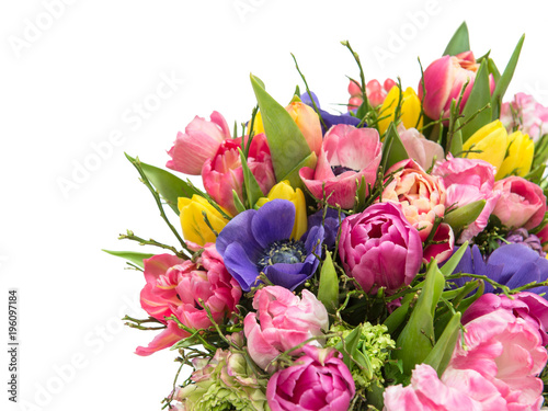 Fototapeta Naklejka Na Ścianę i Meble -  Bouquet spring tulip flowers isolated white background