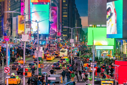 Times Square, kultowa ulica Manhattanu w Nowym Jorku