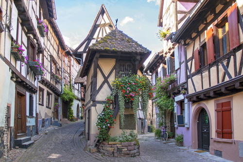 Eguisheim. Maisons à colombages, Alsace, Haut Rhin. Grand Est photo