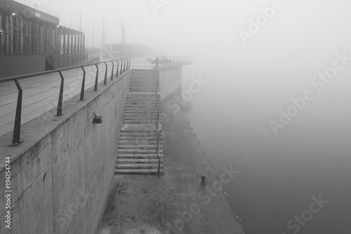 Boulevard on the Vistula river at foggy morning in Warsaw, Poland © Artur Bociarski