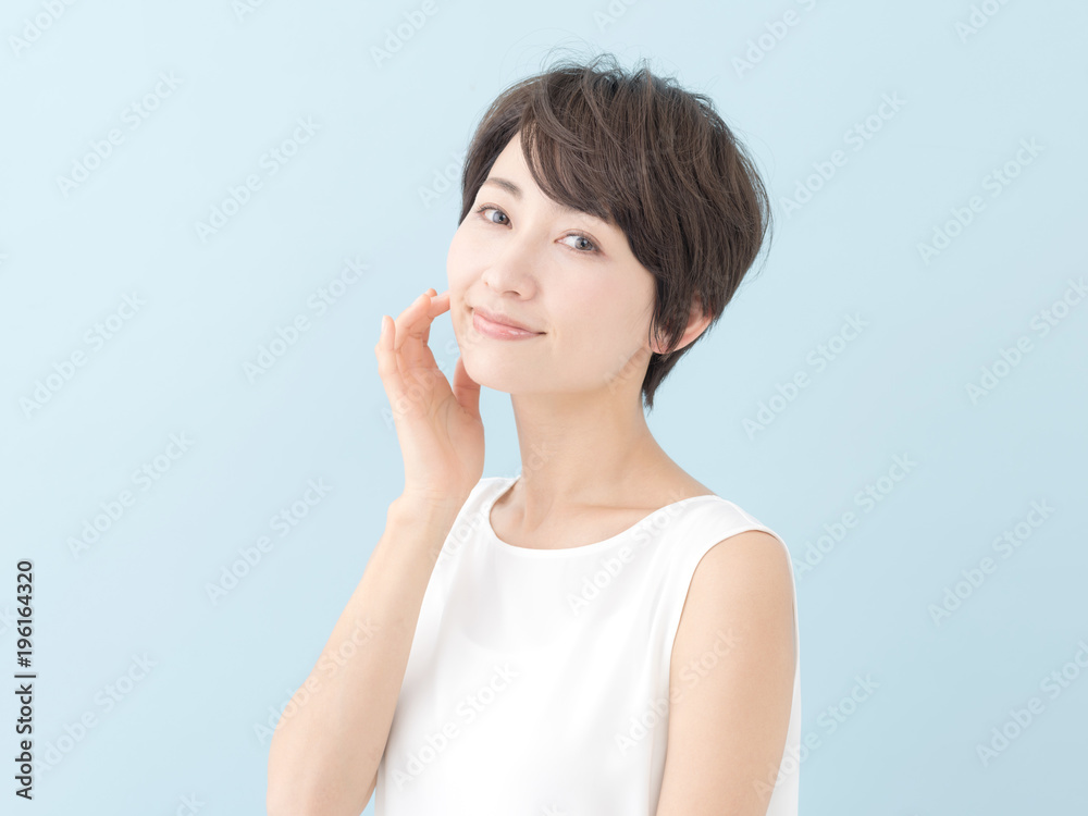 女性・ブルーバック