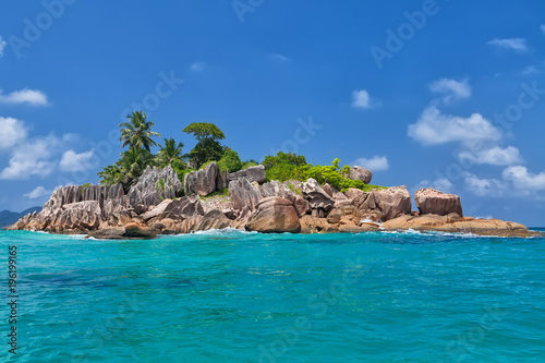 Beautiful tropical St. Pierre Island with palms and granite rocks, Seychelles © Yamagiwa