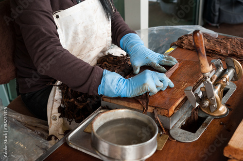 Handmade Italian Toscano cigar live preparation