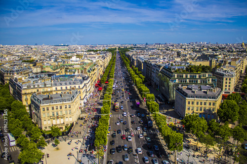 Champs-elysees 