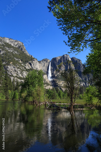 Cascade Upper Yosemite Fall dans le parc national de Yosemite
