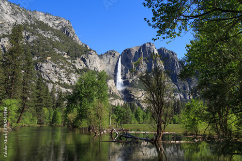 Cascade Upper Yosemite Fall dans le parc national de Yosemite