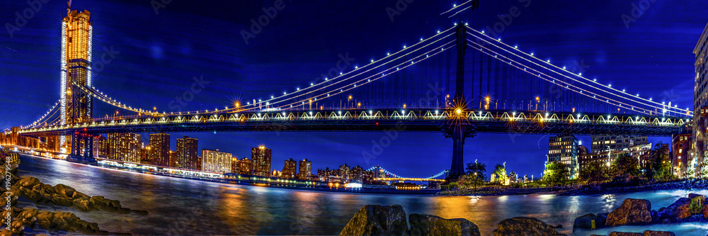 Naklejka premium Brooklyn Bridge In NY