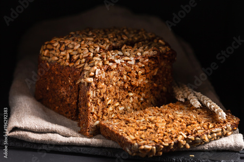 wholegrain bread with seeds