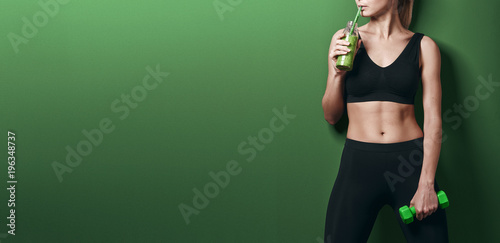 Fotografie, Obraz girl with dumbbells and smoothies
