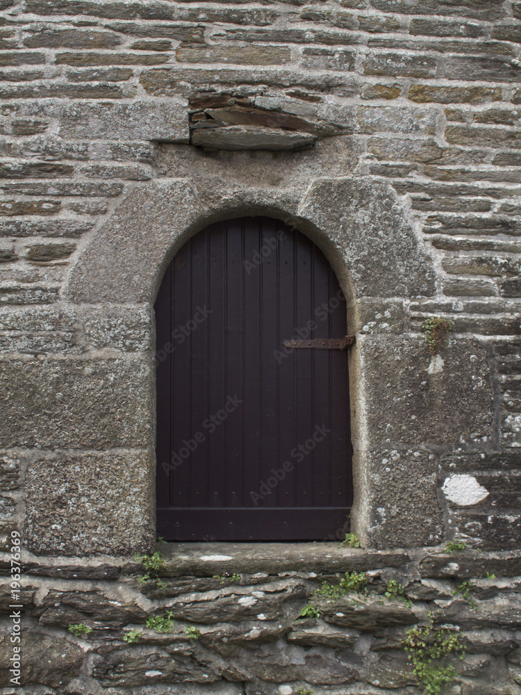 Vieille porte d'église 