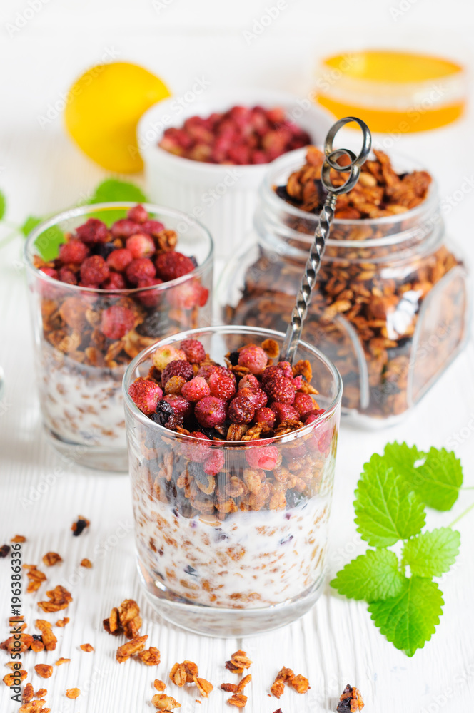 Yogurt with granola and berries Yogurt with granola and berries
