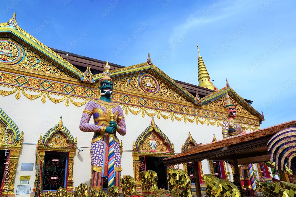Naklejka premium Reclining Buddha Wat Chaiyamangalaram Burmese Buddhist Temple