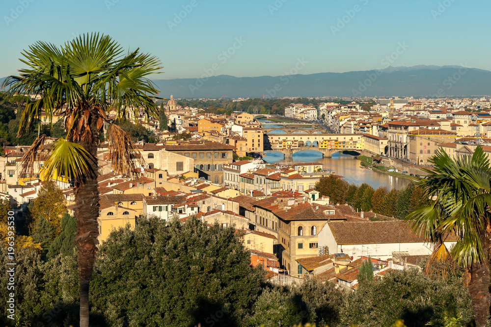 Obraz premium Aerial view from Piazzale Michelangelo over Florence on a sunny day in autumn