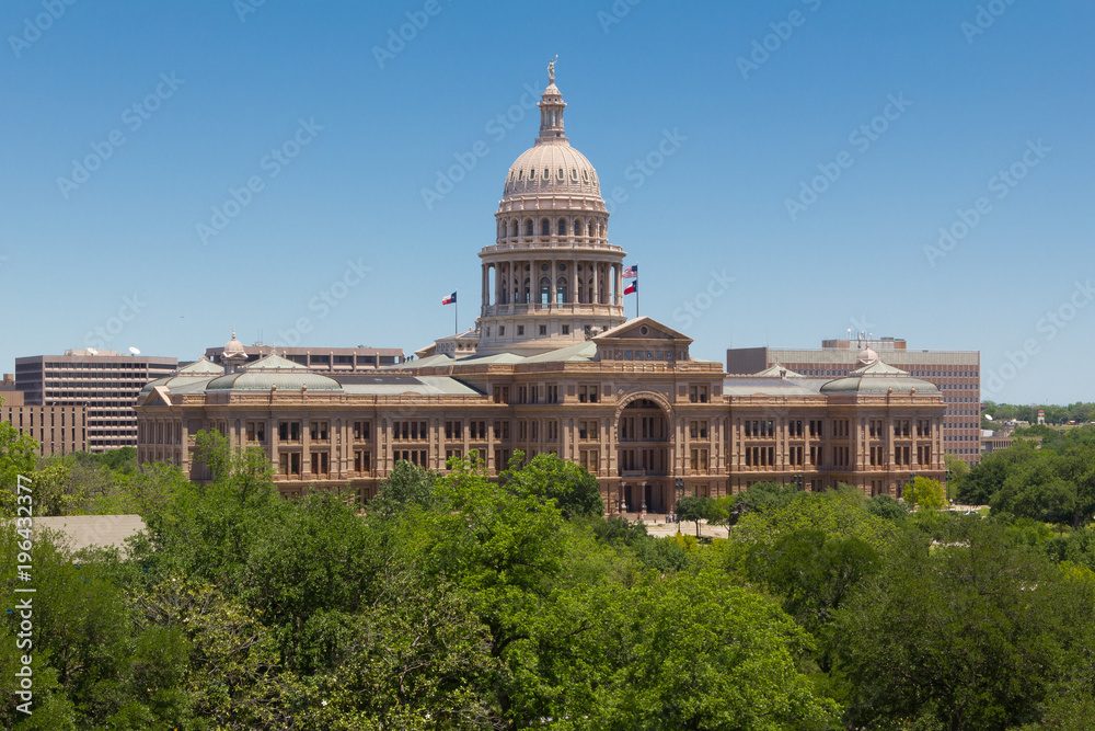 the Texas State Capitol was completed in 1888