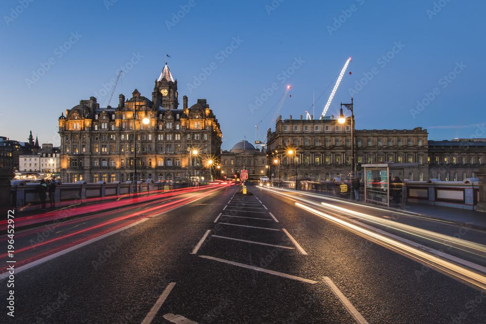 Obraz premium Light trails on the North Bridge