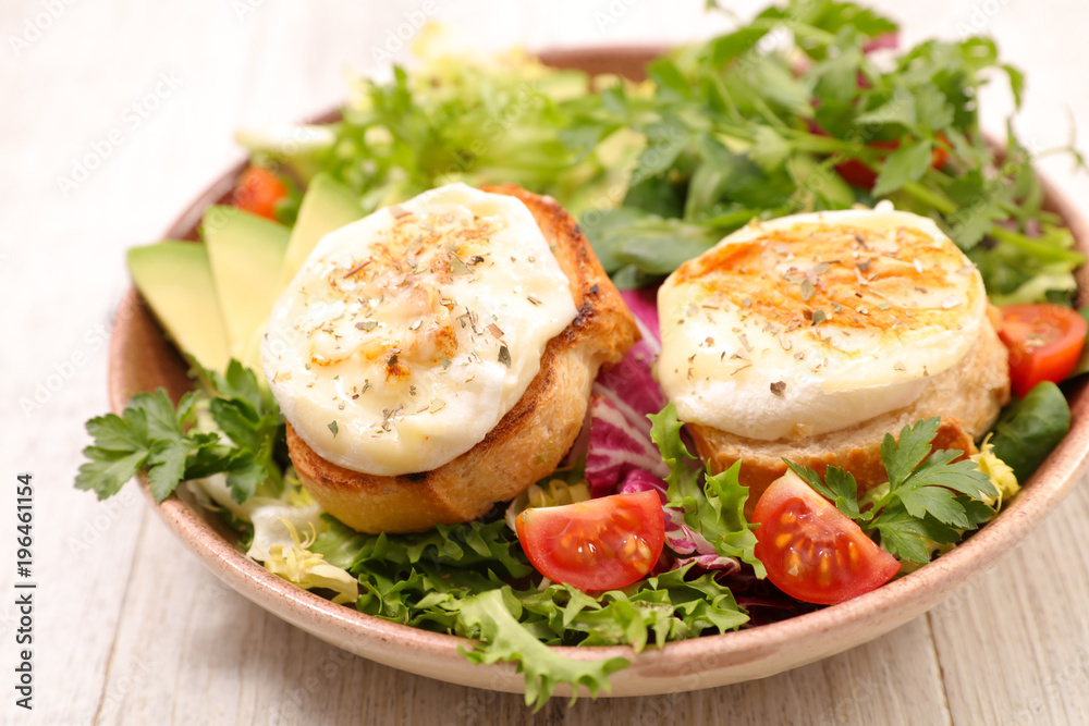 salad with goat cheese salad with goat cheese
