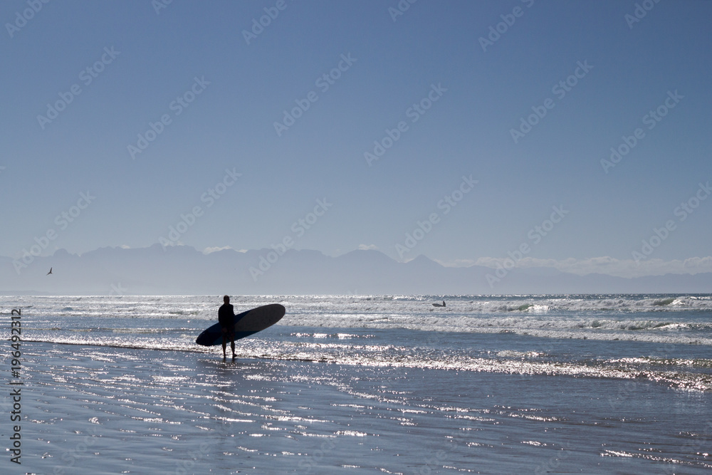 Naklejka premium Surfer