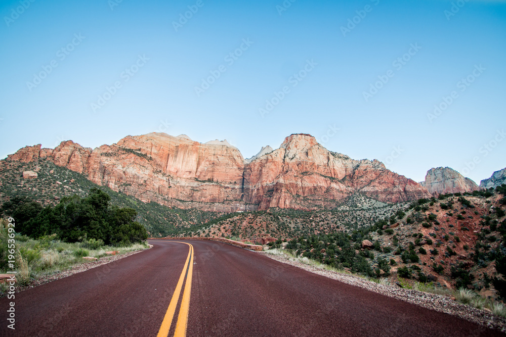 Fototapeta premium View from road to mountain cliffs
