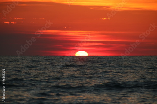 mer coucher soleil orange ete © nancy