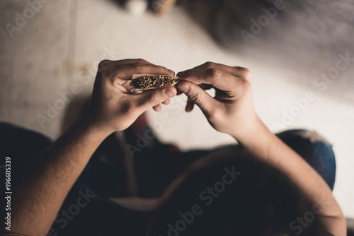 Person making joint photo