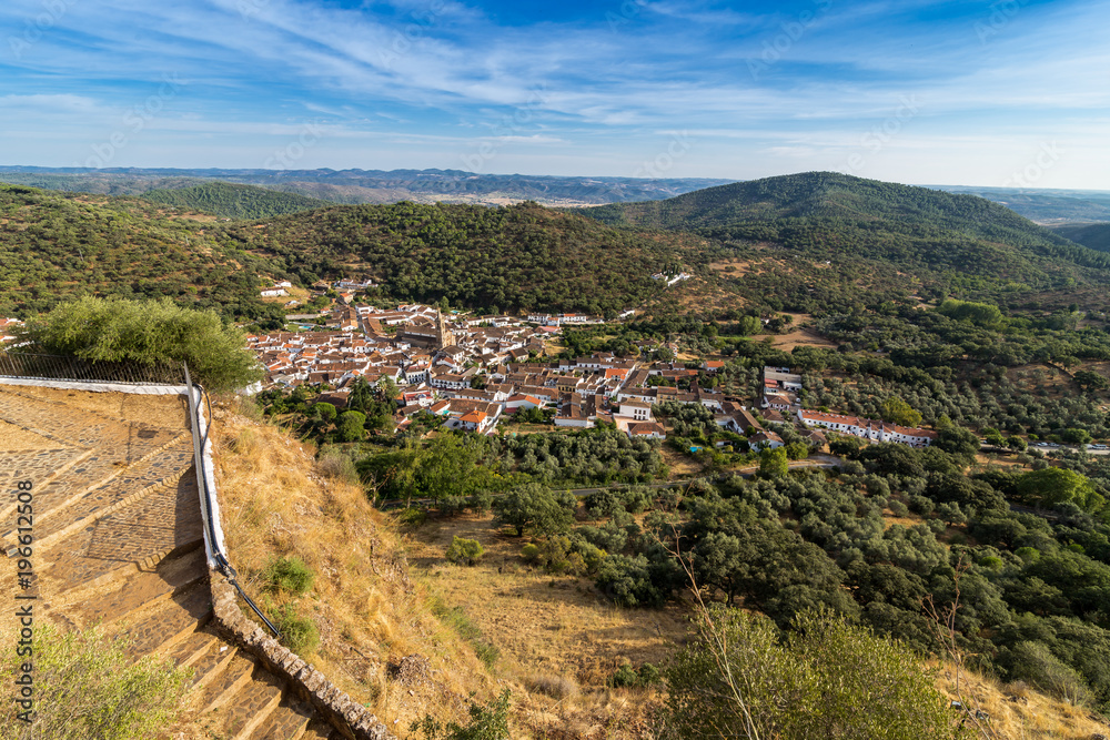 Pomnik Arias Montano znajduje się w miejscowości Alajar, Huelva, Hiszpania