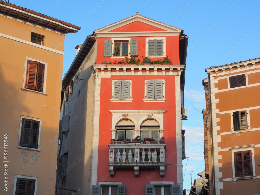 Obraz premium Alte Gebäude in der Altstadt von Rovinj, Kroatien