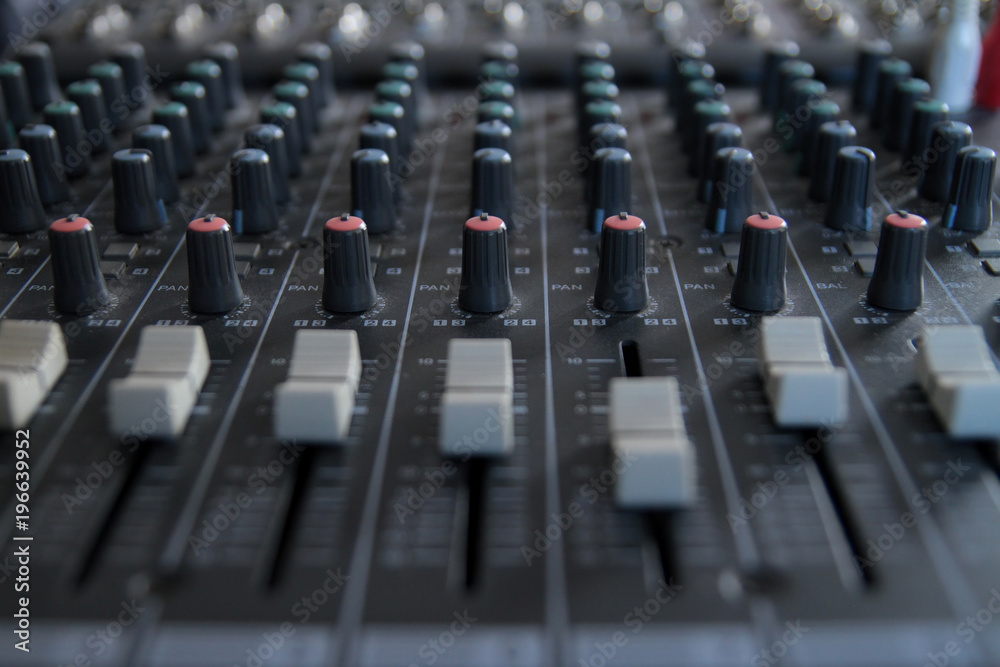 Professional Music Mixing Studio Professional Music Mixing Studio
