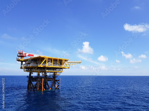 A newly installed oil and gas production jacket with blue sky as background. © Harris