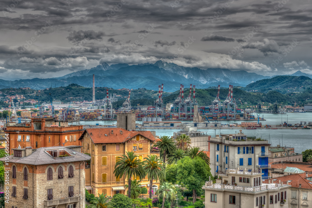 Der Hafen von La Spezia an der Ligurier Küste in Italiea