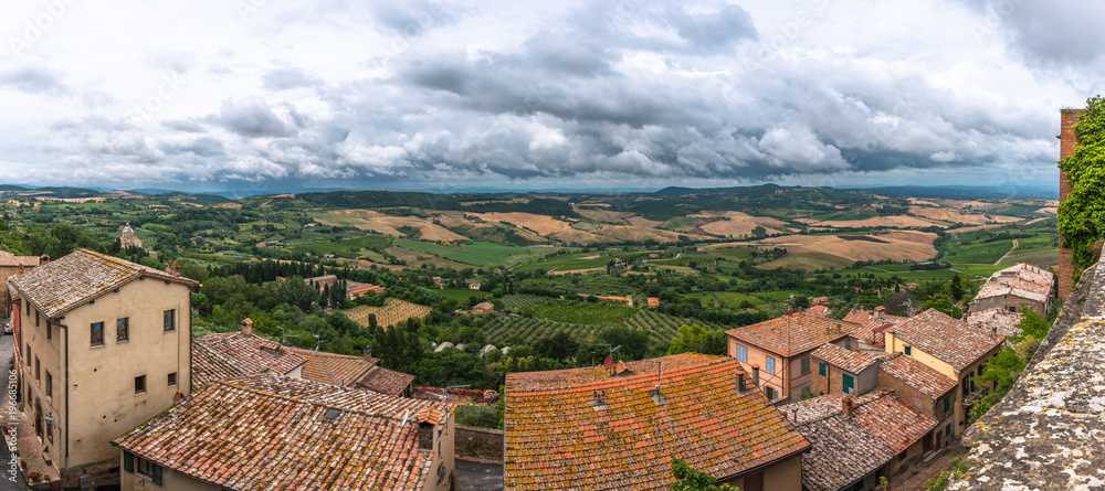 The Landscape in Tuscany is just beautiful with all those Vineyards where good Vines were born and the small Villages.