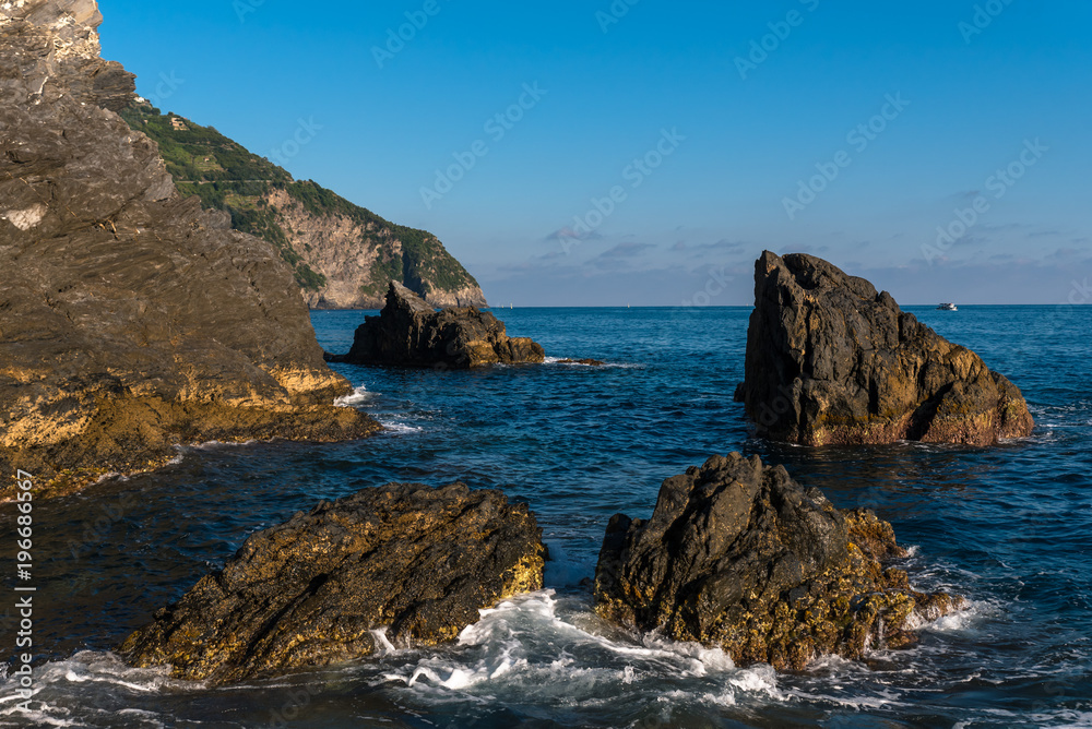 Cinque Terre is a Park in Italy, located on the West Coast of Italy. There are 3 major Towns in the Park, Manarola, Vernazza and Rio Maggiore Cinque Terre is a Park in Italy, located on the West Coast of Italy. There are 3 major Towns in the Park, Manarola, Vernazza and Rio Maggiore