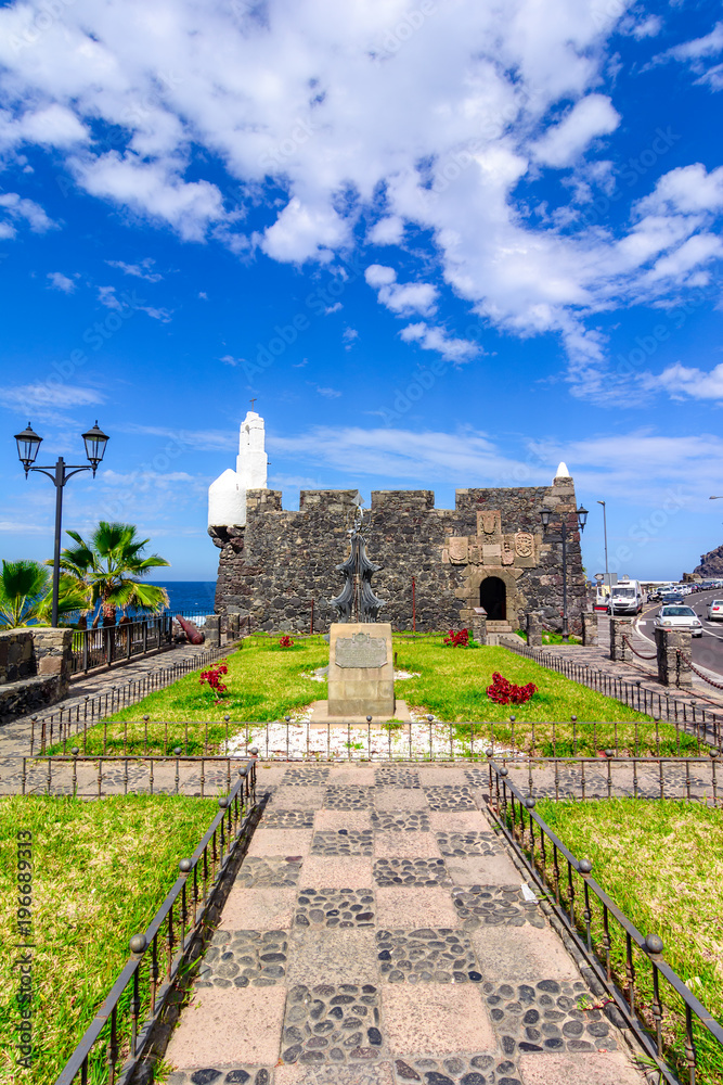 Obraz premium Garachico, Tenerife, Canary islands, Spain: Castillo de San Miguel is a fortress on the embankment of Garachico town. The Garachico is an ancient town on the north of island