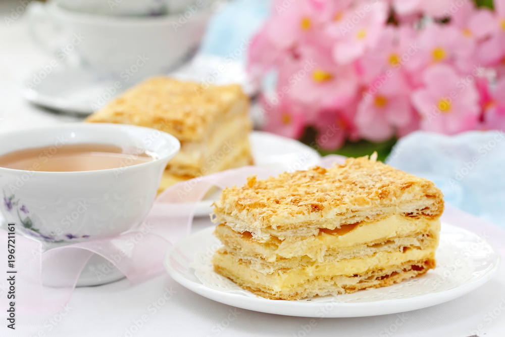 Delicious layer cake with cream Delicious layer cake with cream