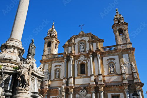 Palermo, la chiesa di San Domenico © lamio
