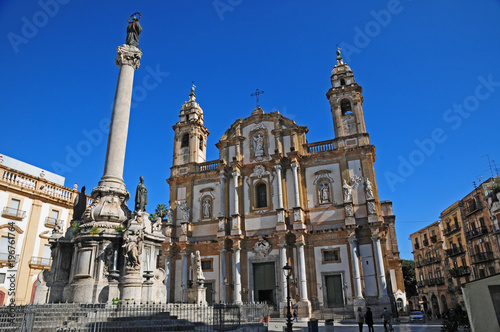 Palermo, la chiesa di San Domenico © lamio