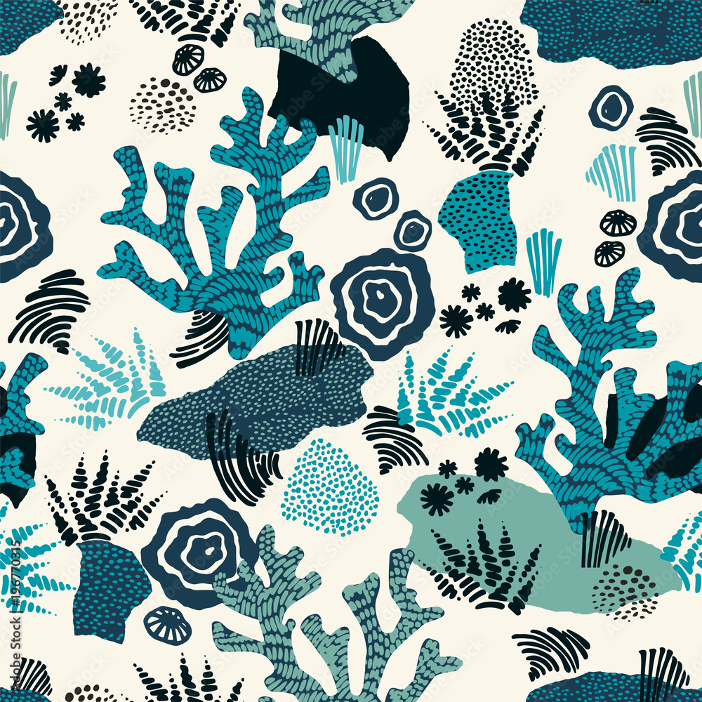 Naklejka premium Vector sea seamless pattern with hand drawn textures.