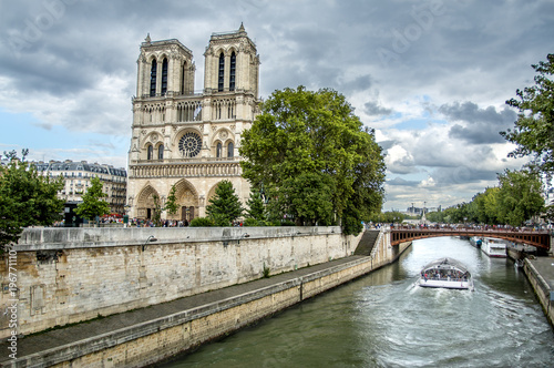 Notre Dame Cathedral and Sena river