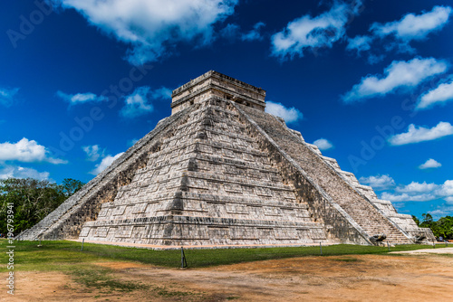 Chichen Itza, Mexico - May 17, 2017 - El Castillo in Chichen Itza, Mexico

 photo