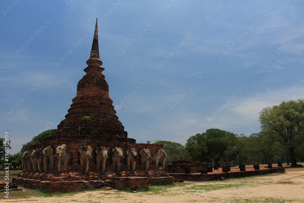 Fototapeta premium スコータイ遺跡