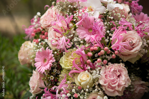 Pink flower arrangement © lumberman71