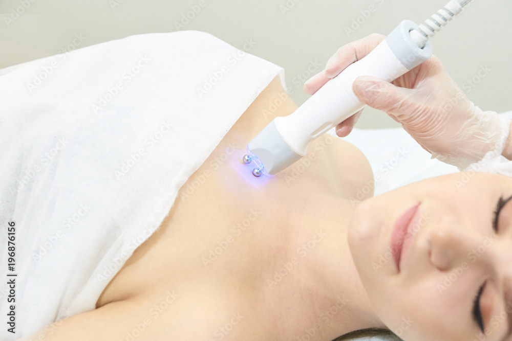 Microcurrent technology equipment. Body, face, decollete, chin, nose, forehead Microcurrent technology equipment. Body, face, decollete, chin, nose, forehead