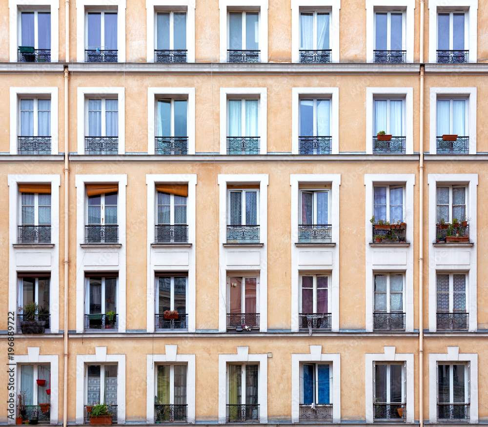 Parisian windows