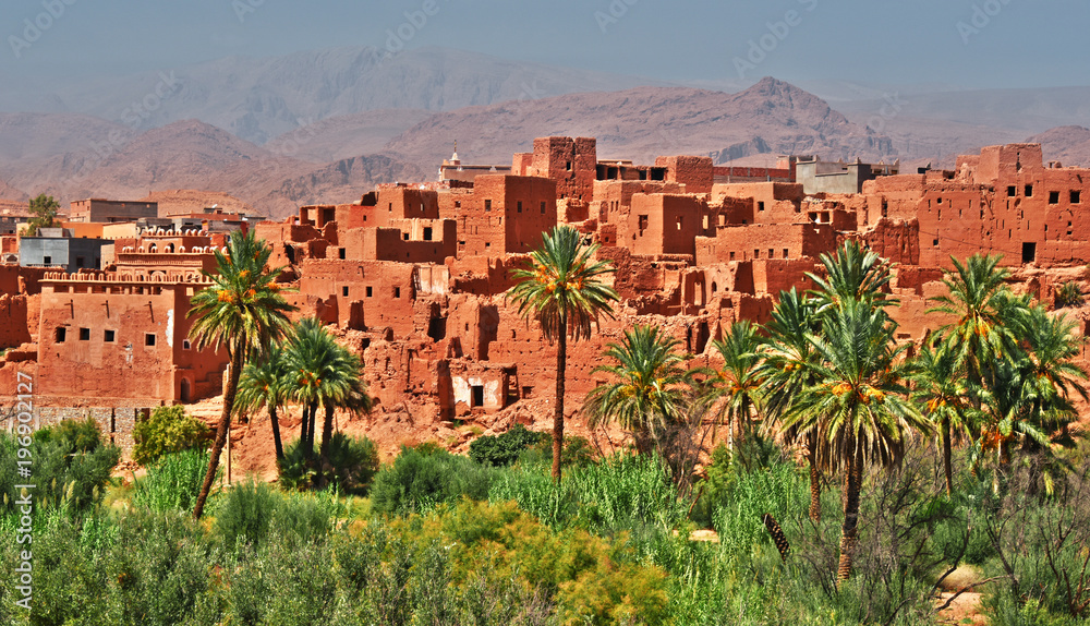 Fototapeta premium Old berber architecture near the city of Tinghir, Morocco