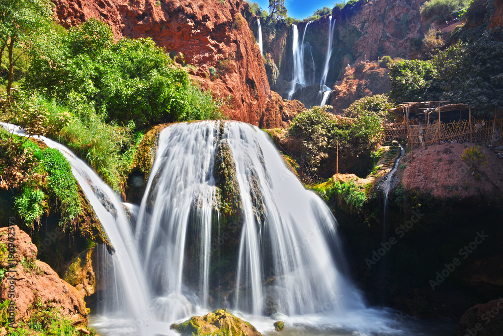 Fototapeta premium Ouzoud Falls w pobliżu wioski Grand Atlas Tanaghmeilt Maroko