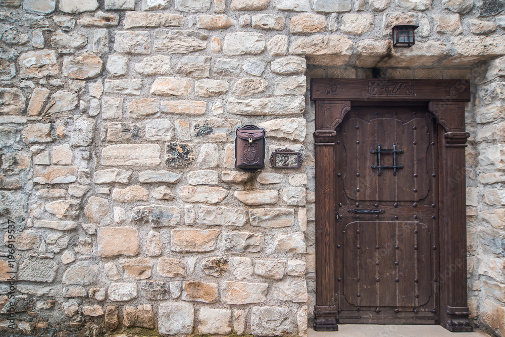 Puerta y pared