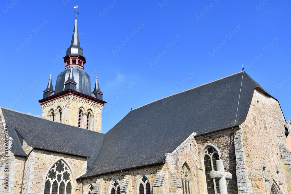 saint-mien le Grand, bâtiment, mairie, église saint-mien le Grand, bâtiment, mairie, église