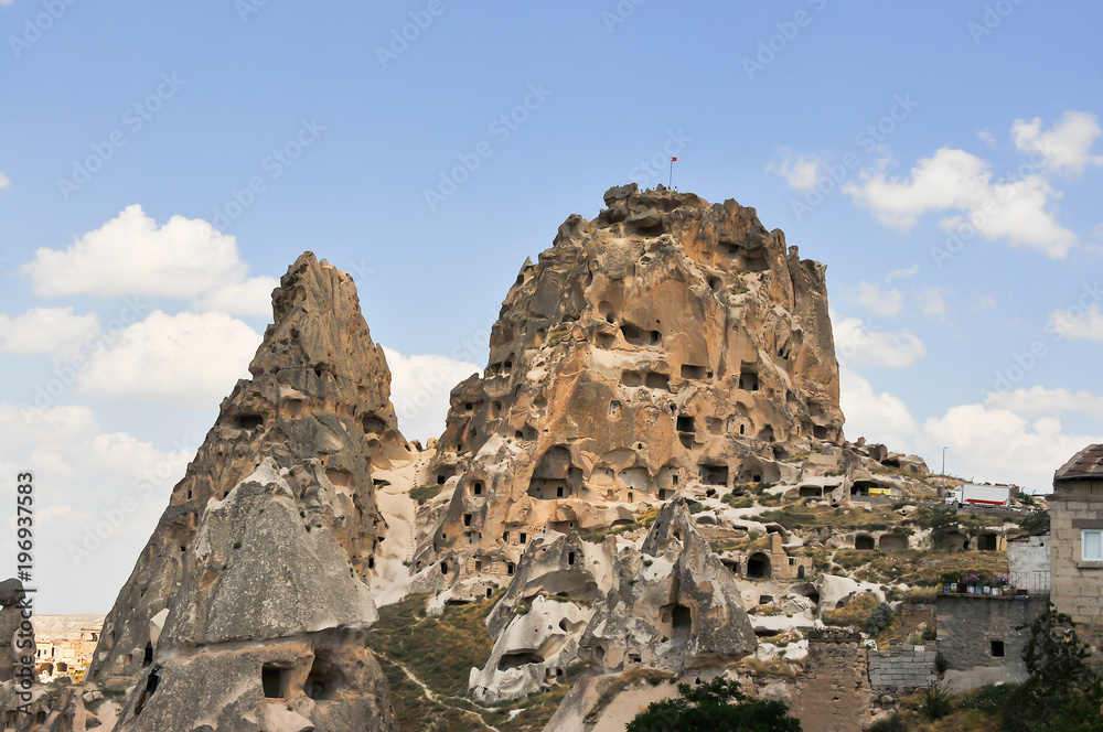 A beleza da Capadócia, onde existem habitações escavadas em rochas e cidades subterrâneas